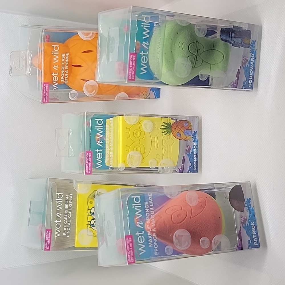 SpongeBob Wet n Wild Makeup Sponge Brush and Sponge Case 5 Piece Set